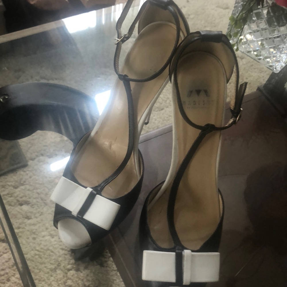 Black and white bowtie shoes